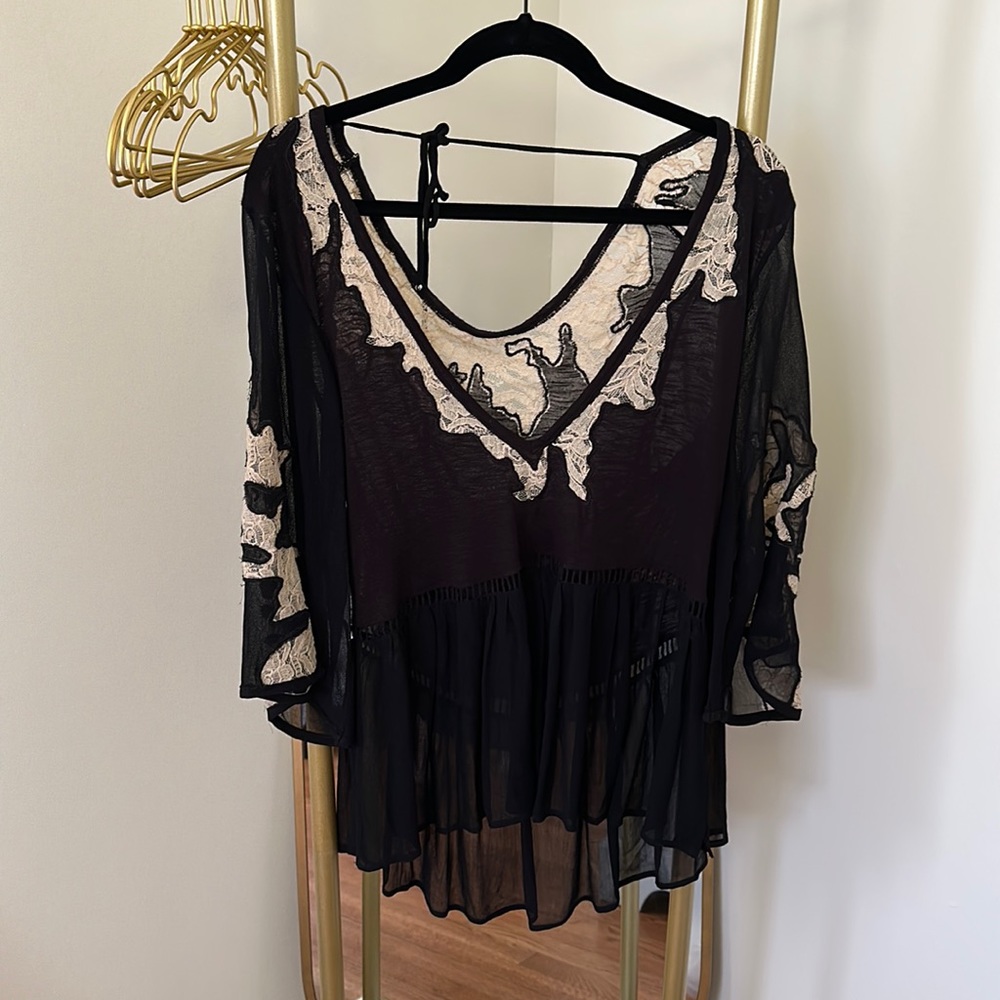Black sheer tunic  🖤